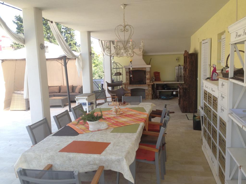 Apartments Casa Nostra ビオグラード・ナ・モル 部屋 写真
